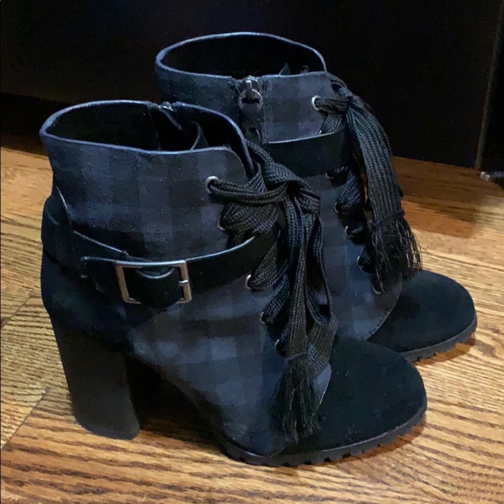 Splendid Cesar Suede Bootie - Picture 3 of 8